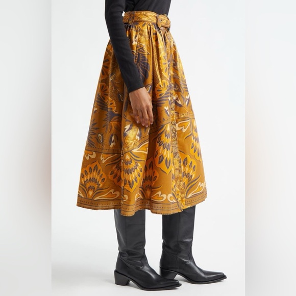 Metallic Mixed Print Cotton Blend Skirt
FARM Rio - Picture 4 of 5